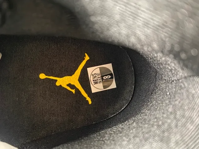 Air Jordan 11 حذاء كرة السلة أسود وتركواز جلد باترنت 7