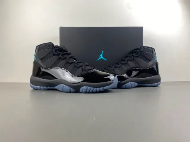 Air Jordan 11 حذاء كرة السلة أسود وتركواز جلد باترنت 13