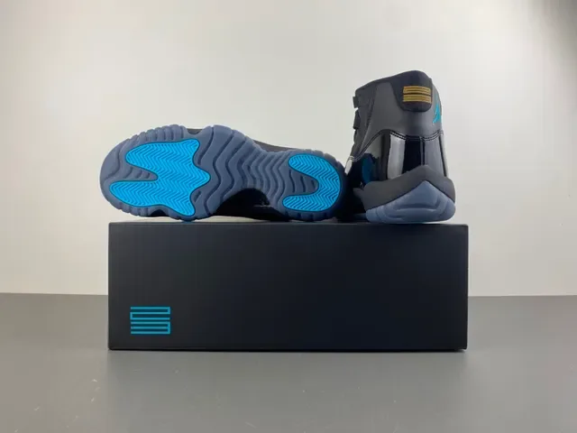 Air Jordan 11 حذاء كرة السلة أسود وتركواز جلد باترنت 16