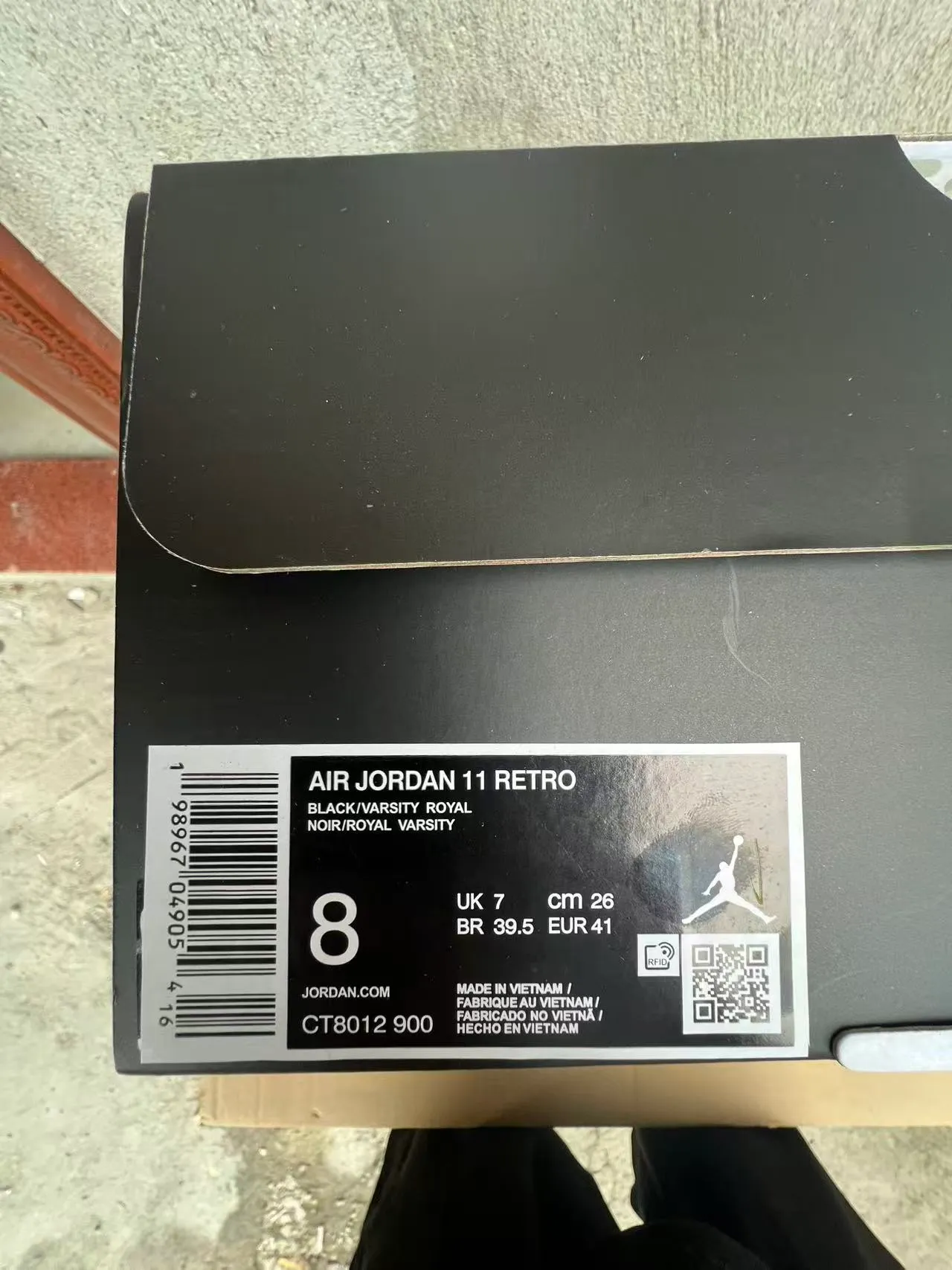 حذاء كرة السلة Air Jordan 11 Black Concord 10