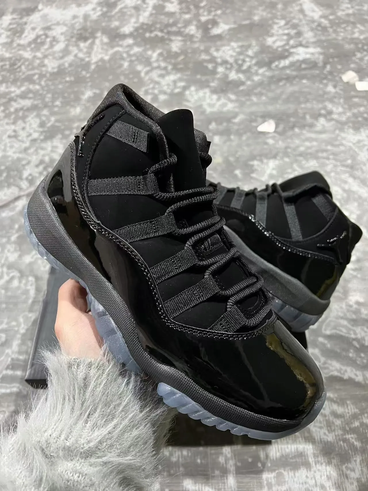 Air Jordan 11 Black Patent Leather High-Top Basketball Shoes 2