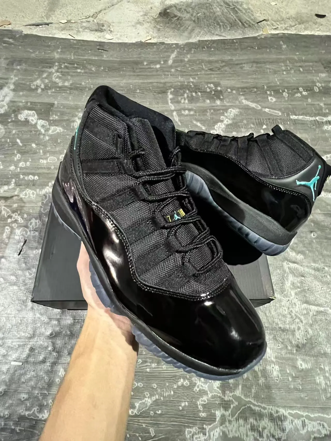 Air Jordan 11 Black Turquoise Jumpman Basketball Shoes 2