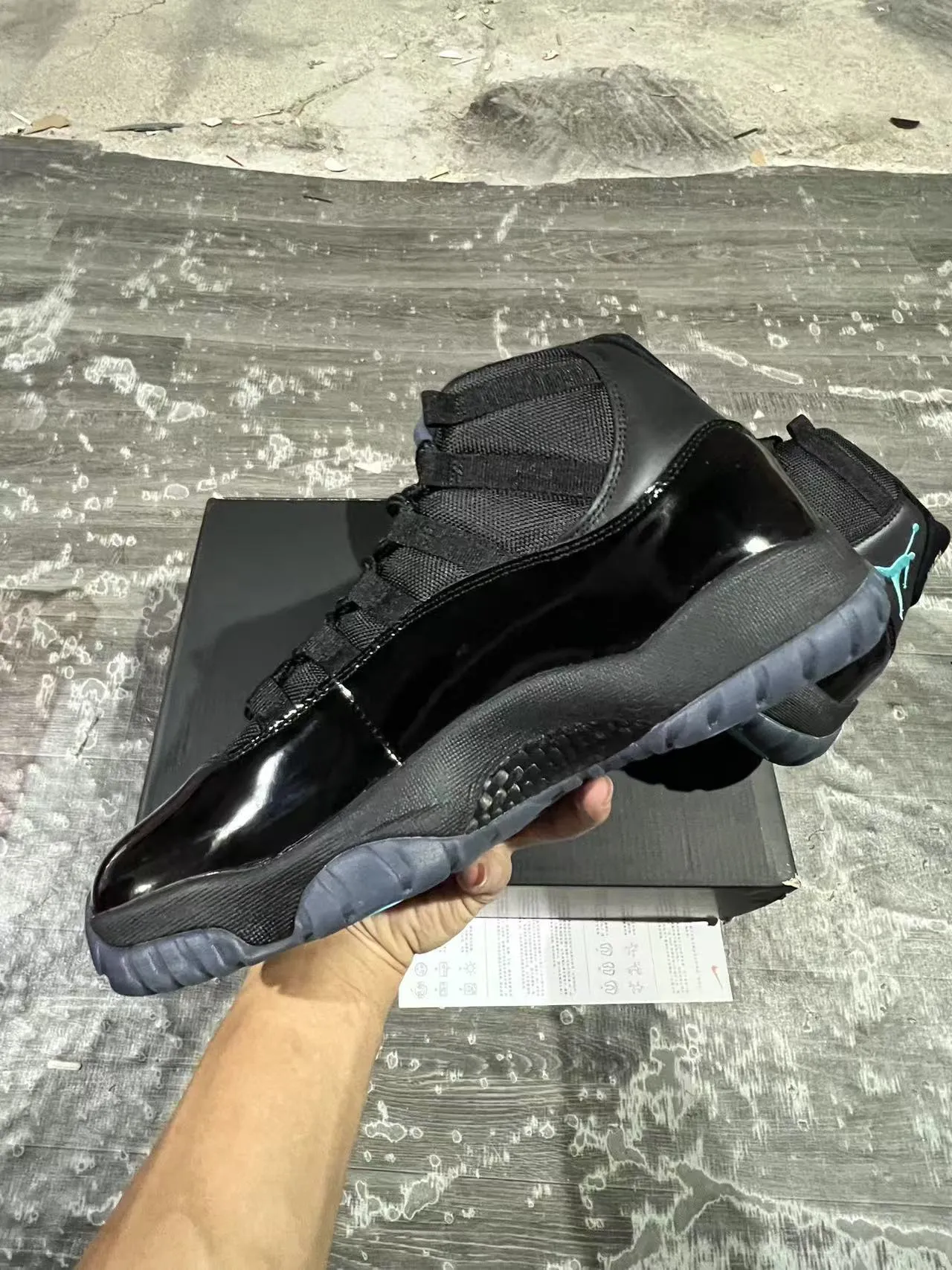 Air Jordan 11 Black Turquoise Jumpman Basketball Shoes 5