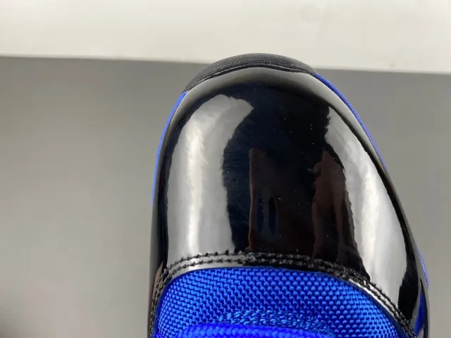 Air Jordan 11 Royal Blue and Black Patent Leather Basketball Shoes 4