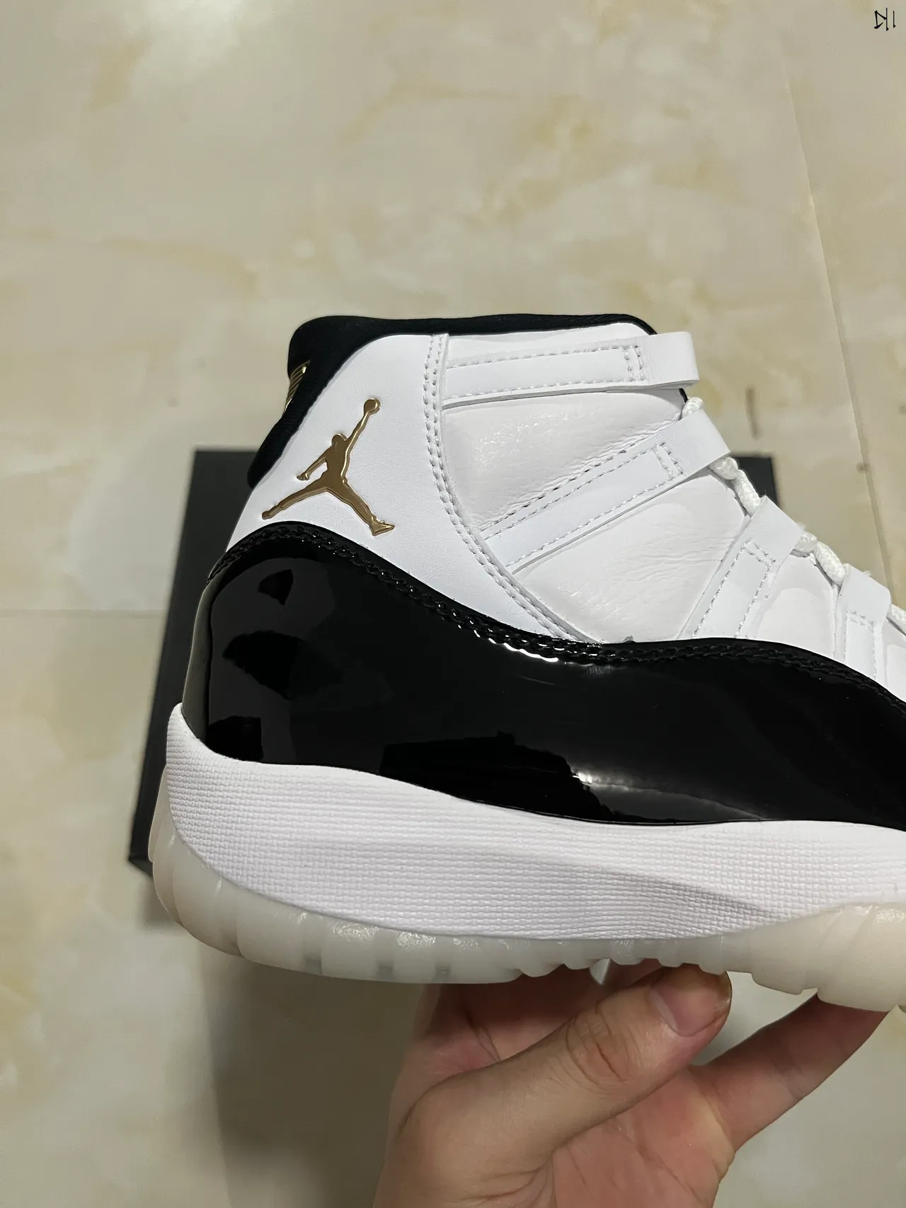 Air Jordan 11 Blanco Negro Dorado Zapatos de Baloncesto 8