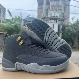 Air Jordan 12 深灰金篮球鞋