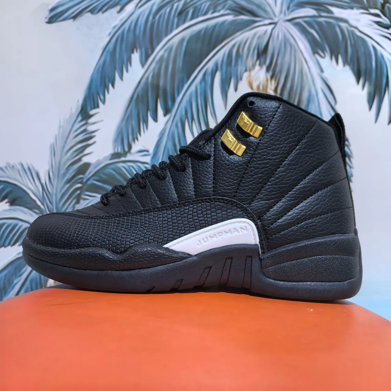 Tênis de basquete Air Jordan 12 pele de cobra branco e roxo 3