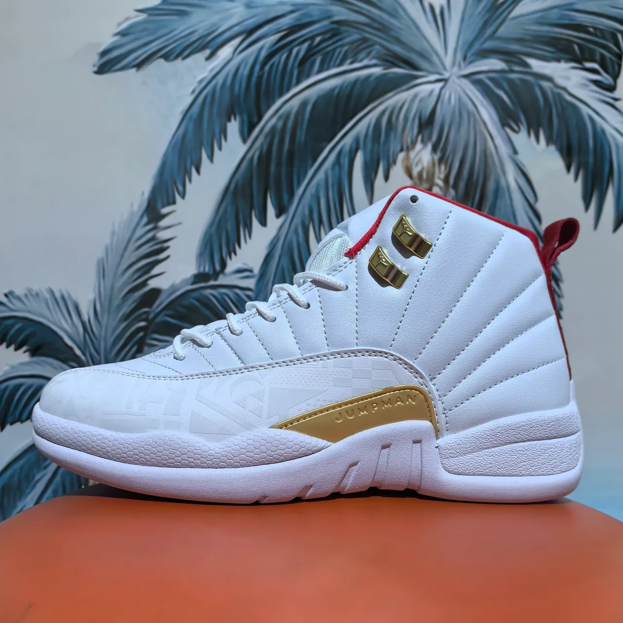 Tênis de basquete Air Jordan 12 pele de cobra branco e roxo 16