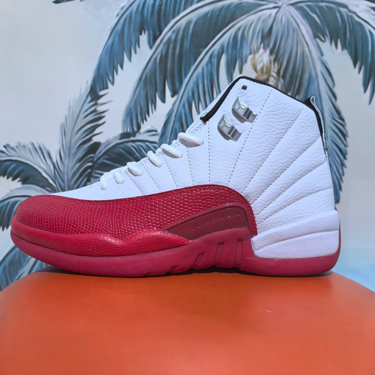 Tênis de basquete Air Jordan 12 pele de cobra branco e roxo 18