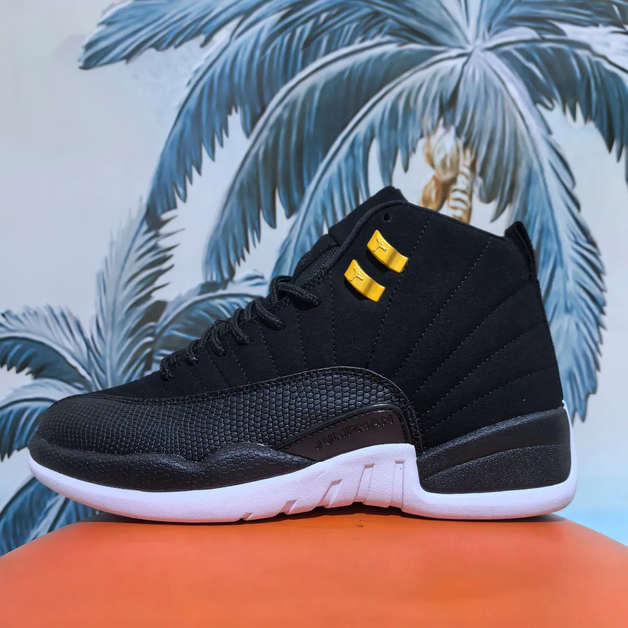 Tênis de basquete Air Jordan 12 pele de cobra branco e roxo 23