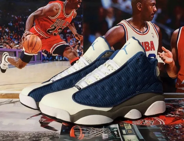 Air Jordan 13 Navy White Black Basketball Shoes 3
