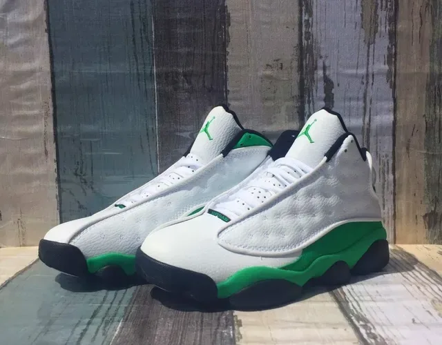 Air Jordan 13 Chaussures de Basket Blanc Vert Noir 4