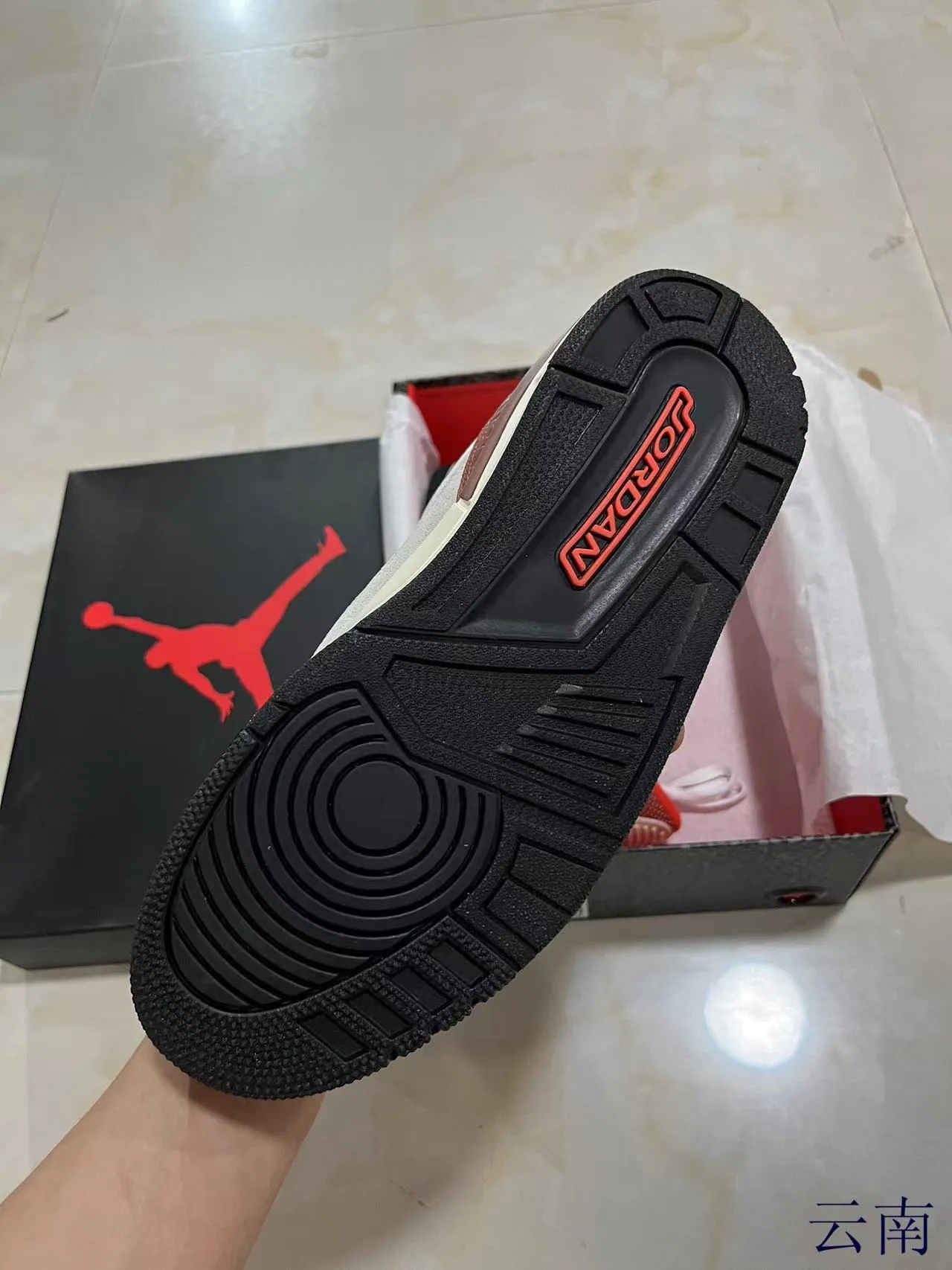 Air Jordan 3 Branco Vermelho Elefante Tênis de Basquete 6