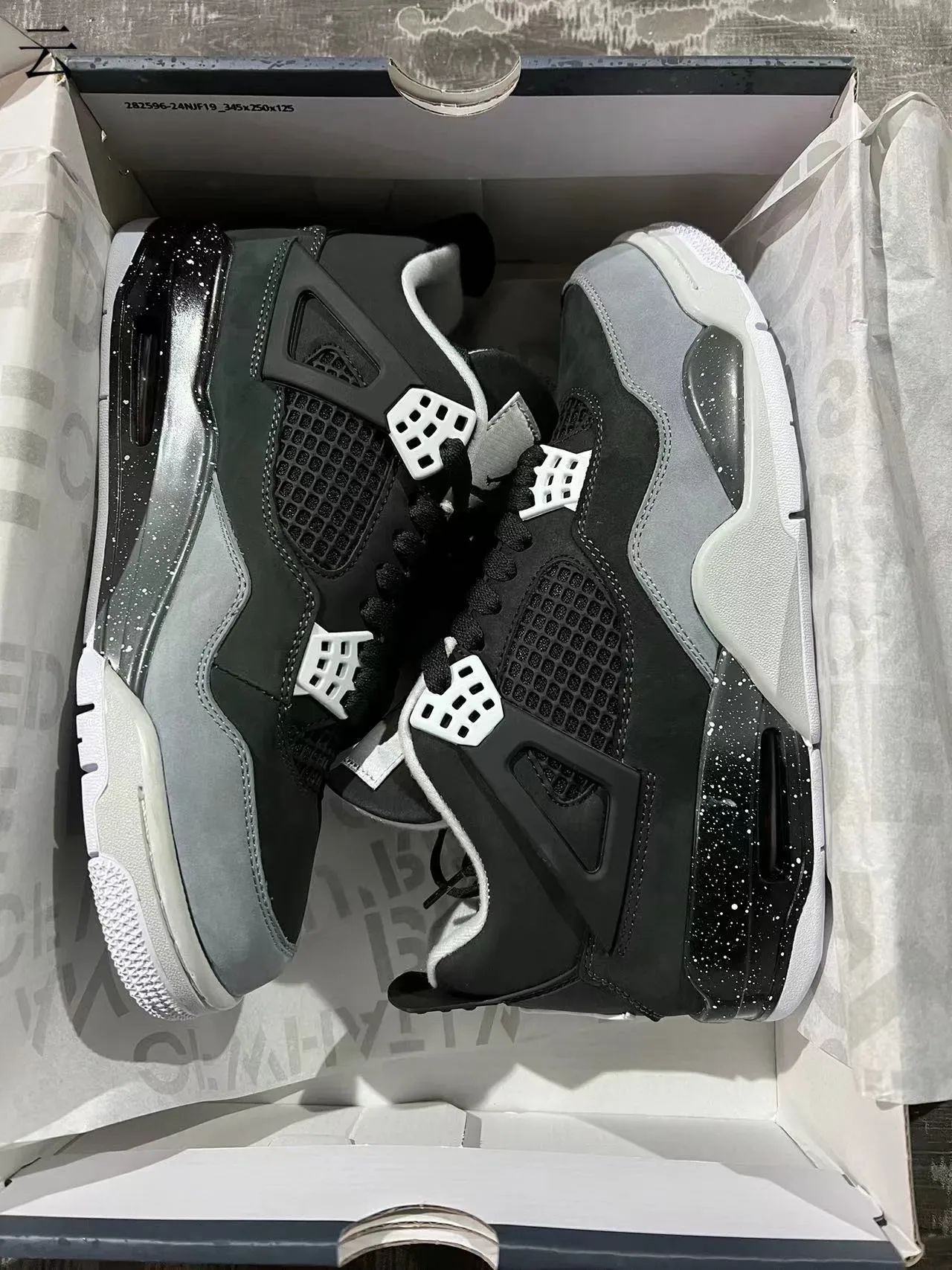 Air Jordan 4 Preto Cinza Salpicado Tênis de Basquete 9