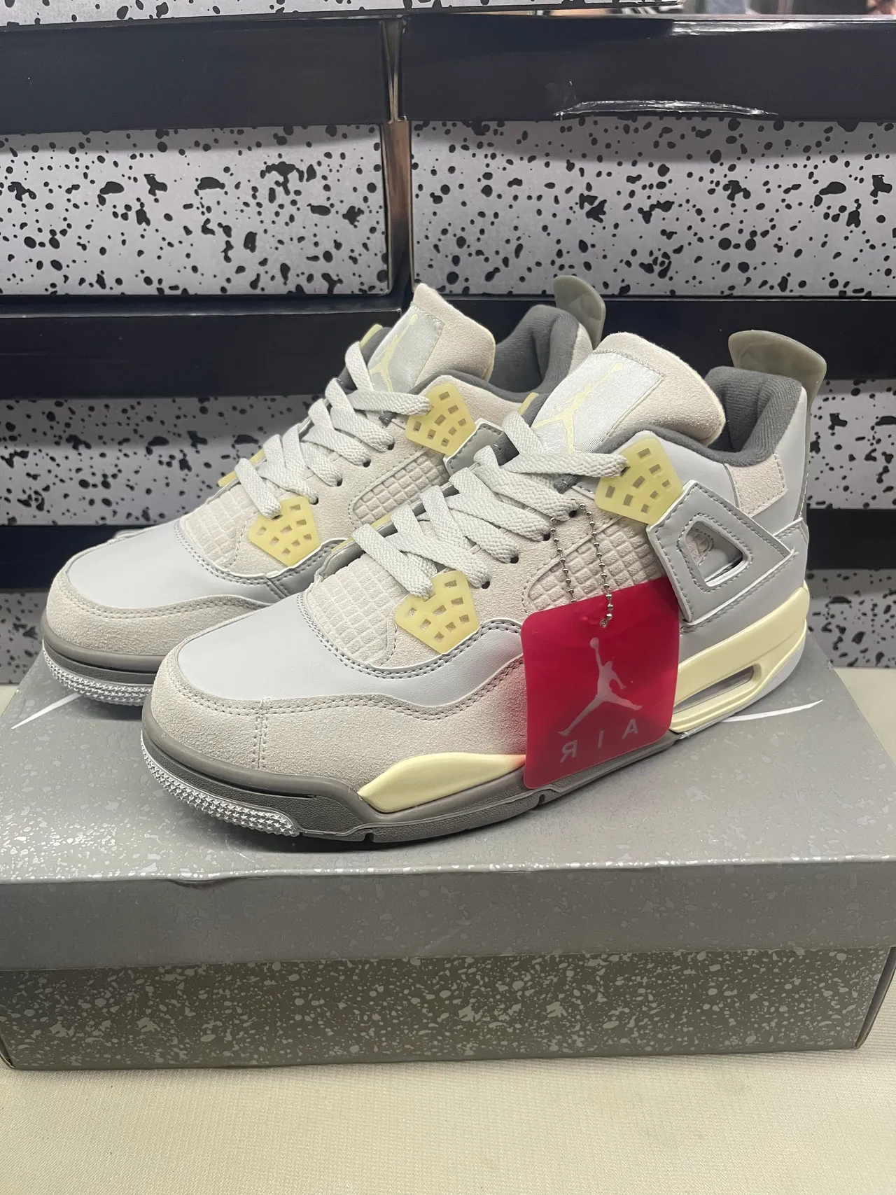 Air Jordan 4 Tênis de Basquete Cinza Claro e Creme 6