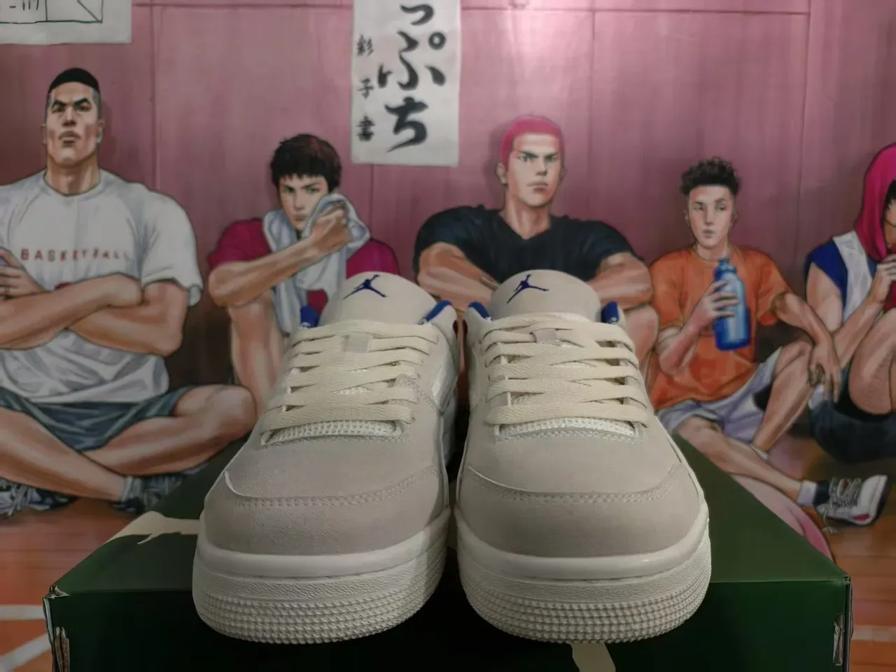 حذاء سنيكرز لايف ستايل Air Jordan 4 رمادي فاتح أزرق أحمر 3