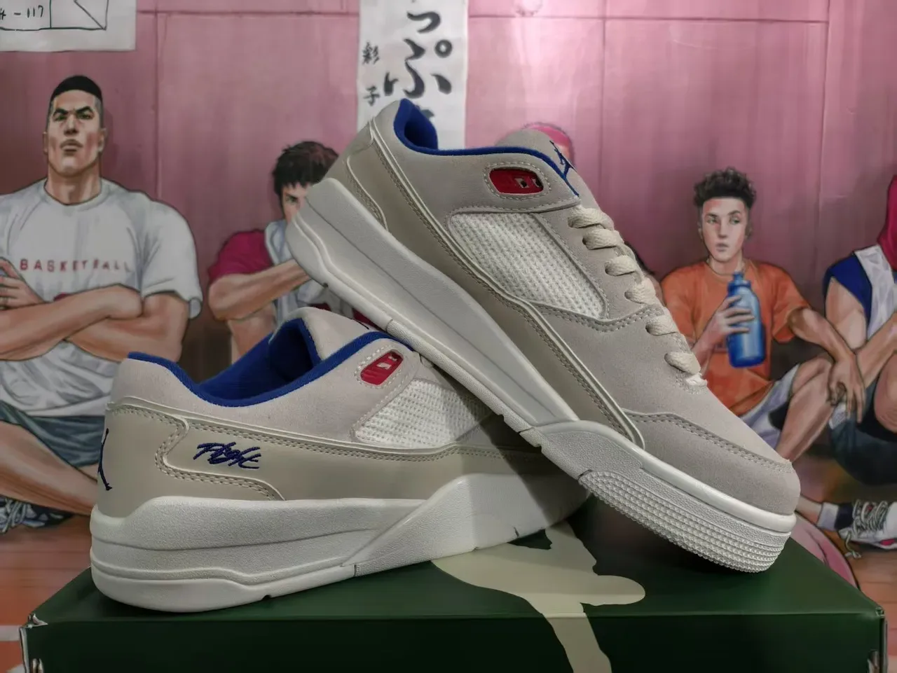 حذاء سنيكرز لايف ستايل Air Jordan 4 رمادي فاتح أزرق أحمر 5