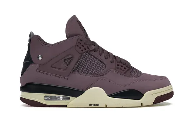 Air Jordan 4 Chaussures de Basketball en Daim Marron Mat 3
