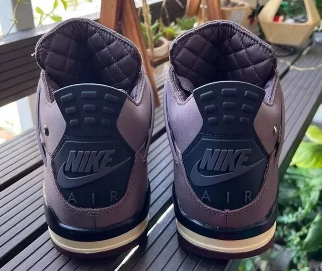 Air Jordan 4 Chaussures de Basketball en Daim Marron Mat 5