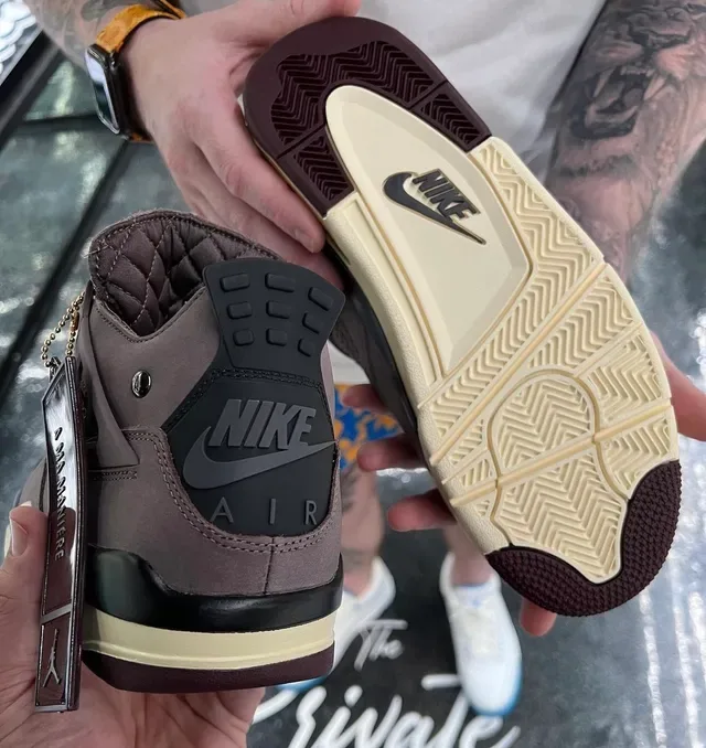Air Jordan 4 Chaussures de Basketball en Daim Marron Mat 8