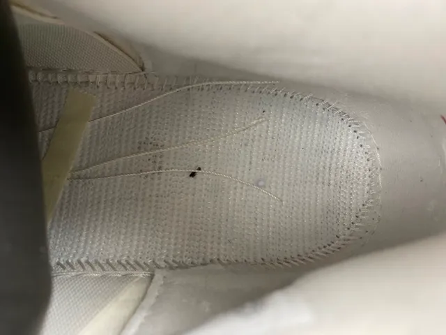 Air Jordan 4 Off-White and Black Basketball Shoes 7