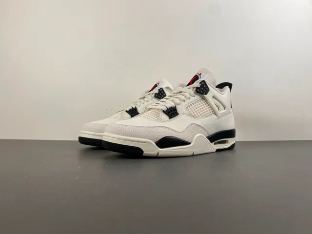 Air Jordan 4 Off-White and Black Basketball Shoes 9