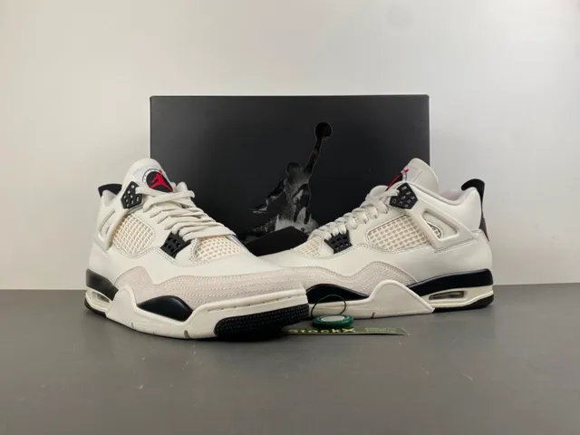 Air Jordan 4 Off-White and Black Basketball Shoes 12