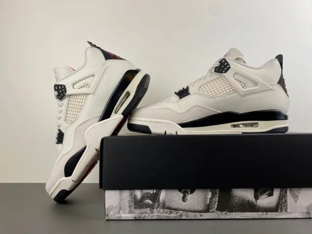 Air Jordan 4 Off-White and Black Basketball Shoes 13