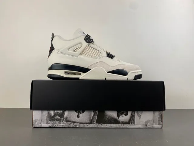 Air Jordan 4 Off-White and Black Basketball Shoes 14