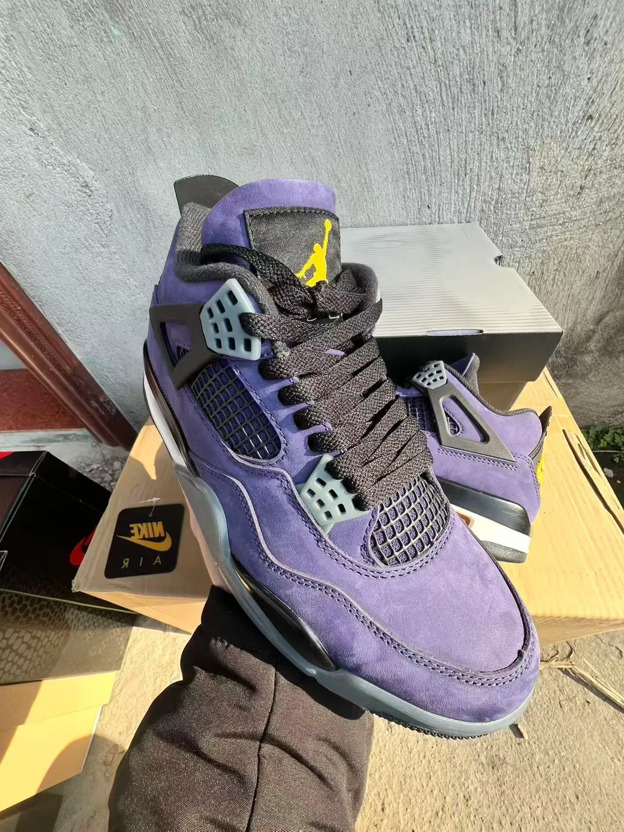 Air Jordan 4 Chaussures de Basketball Daim Violet Noir Œillets Ailés 2