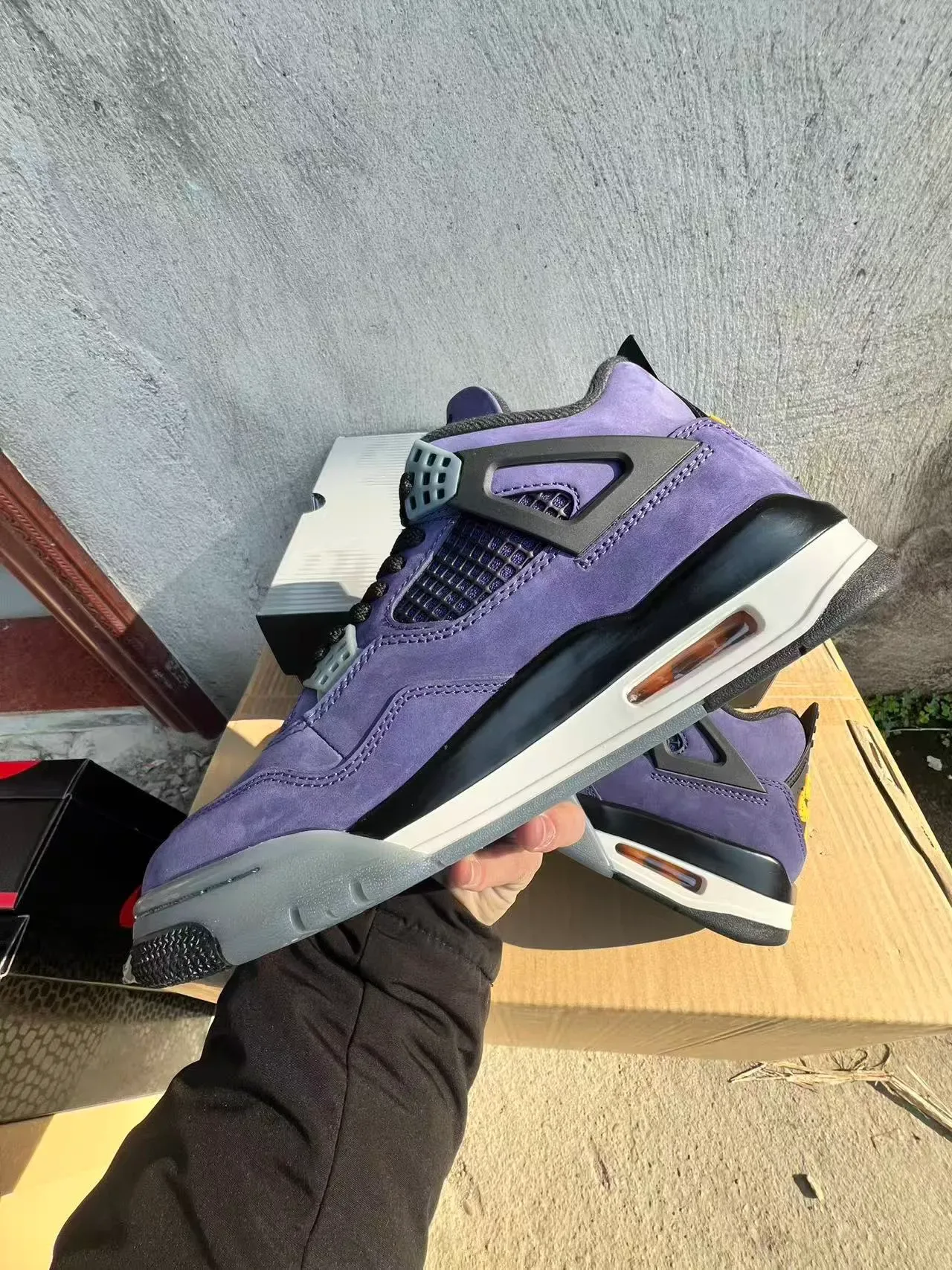Air Jordan 4 Chaussures de Basketball Daim Violet Noir Œillets Ailés 5