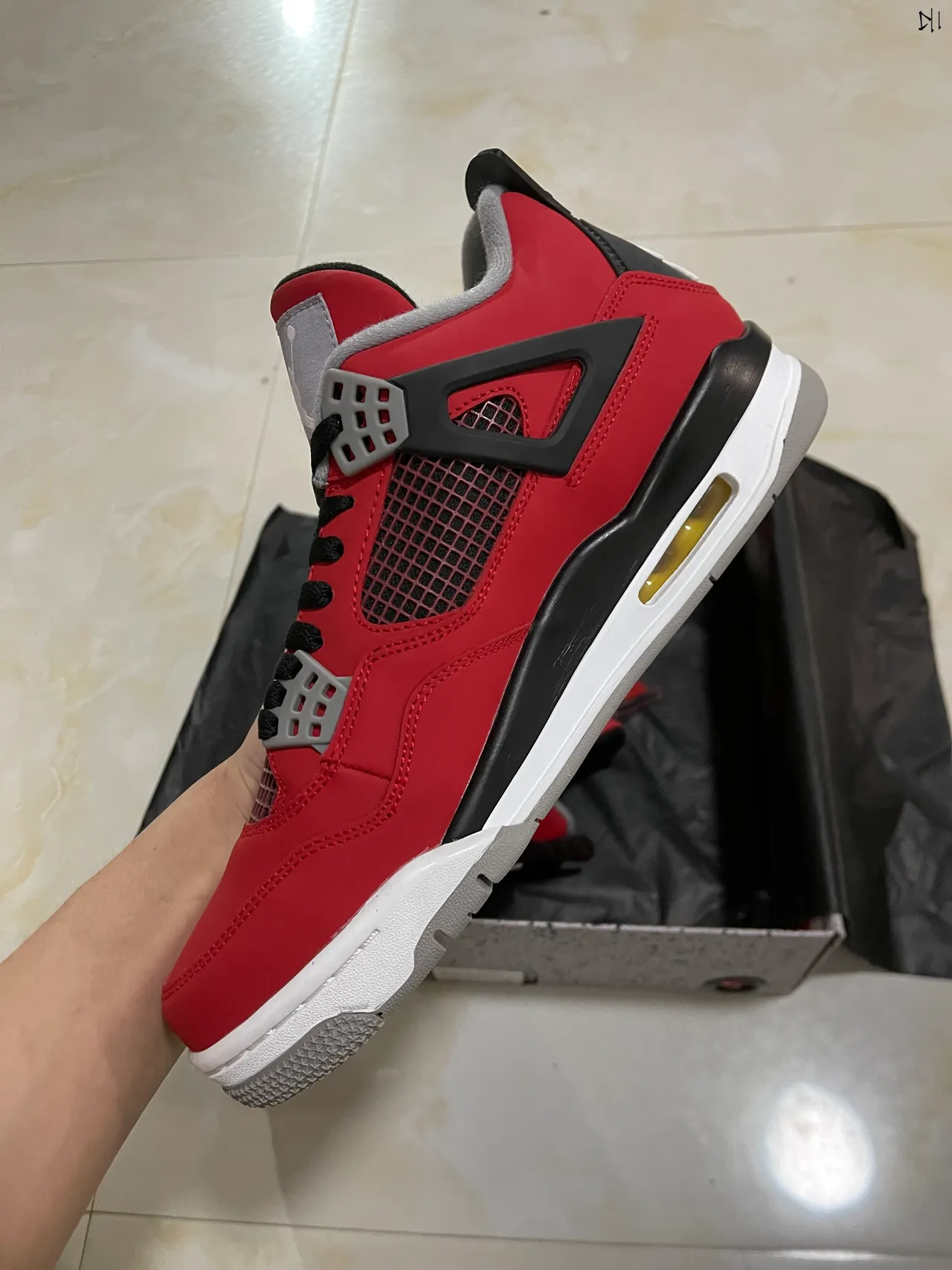 Air Jordan 4 Tênis de basquete vermelho, preto e branco 4