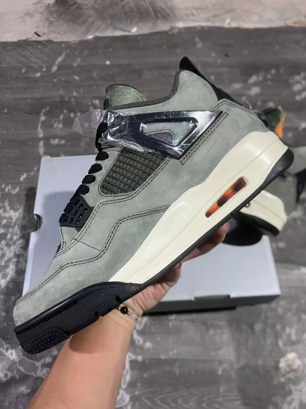 Air Jordan 4 Sage Green Suede Basketball Shoes 5