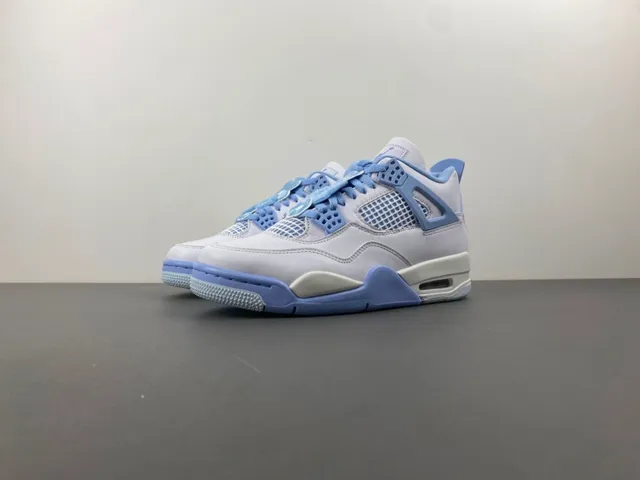 Zapatillas de baloncesto Air Jordan 4 blanco y azul polvo 10