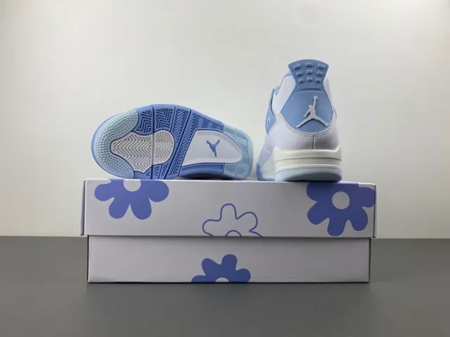 Zapatillas de baloncesto Air Jordan 4 blanco y azul polvo 16