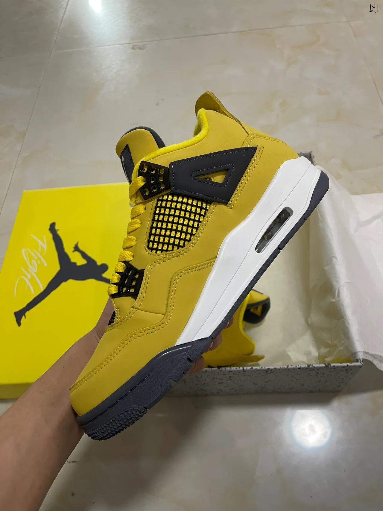 Air Jordan 4 Amarelo Preto Branco Tênis de Basquete 5