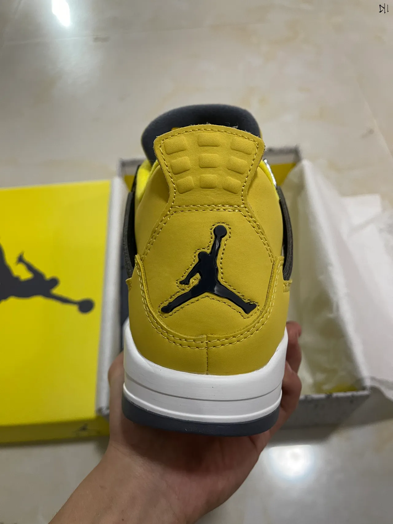 Air Jordan 4 Amarelo Preto Branco Tênis de Basquete 7