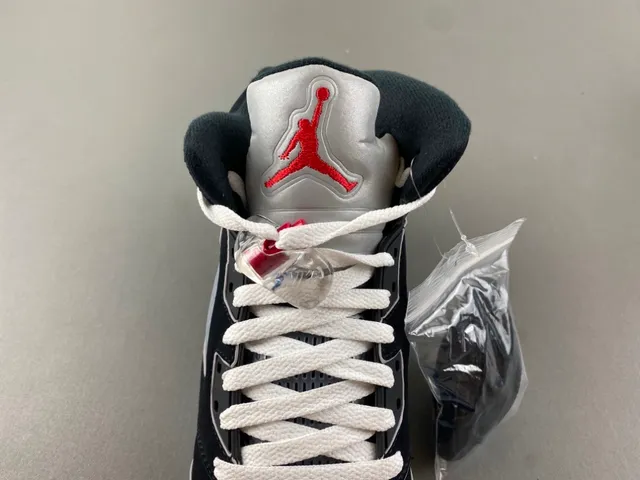 Air Jordan 5 Black Light Blue Cement Basketball Shoes 6