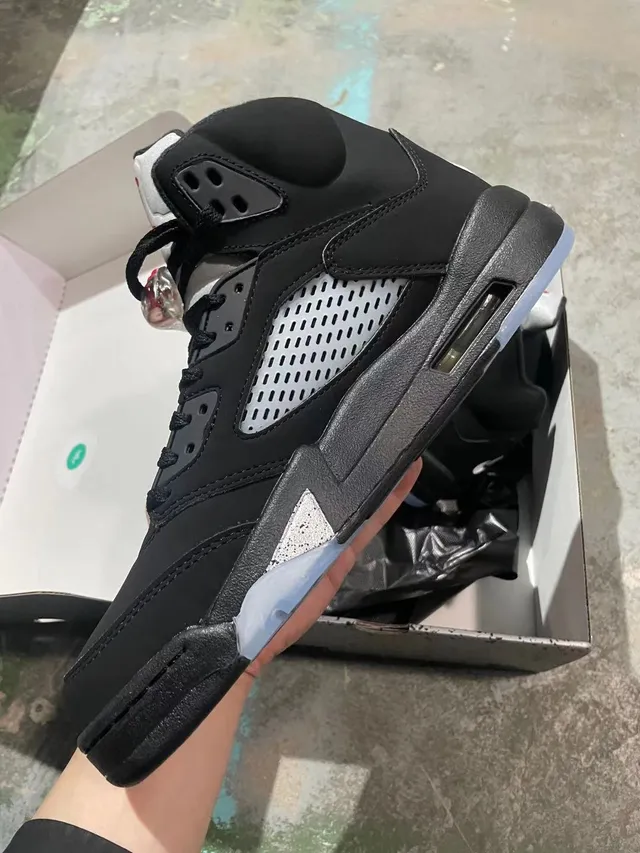 Air Jordan 5 Black Silver Translucent Midsole Basketball Shoes 3