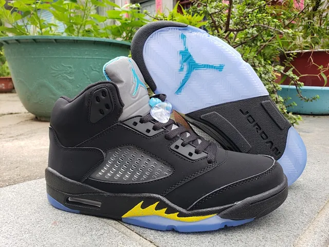Chaussures de basketball Air Jordan 5 noir jaune bleu 2