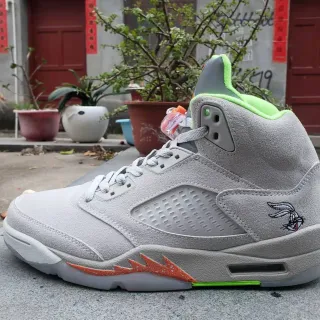 Air Jordan 5 灰色荧光绿橙色火焰篮球鞋