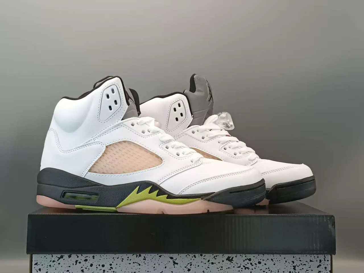 Air Jordan 5 White Black Lime Green Basketball Shoes 4