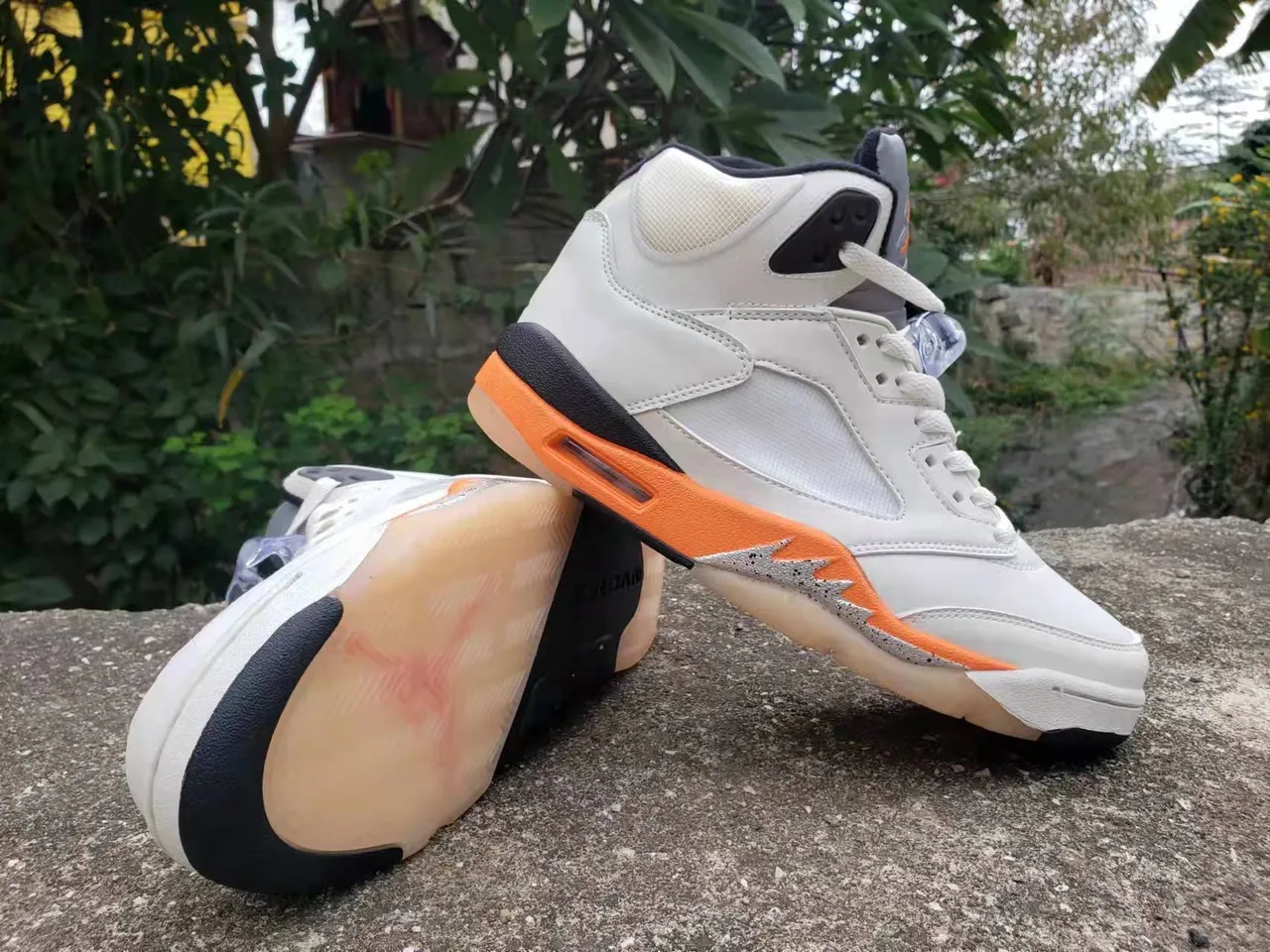 Air Jordan 5 White Orange Black Basketball Shoes 2