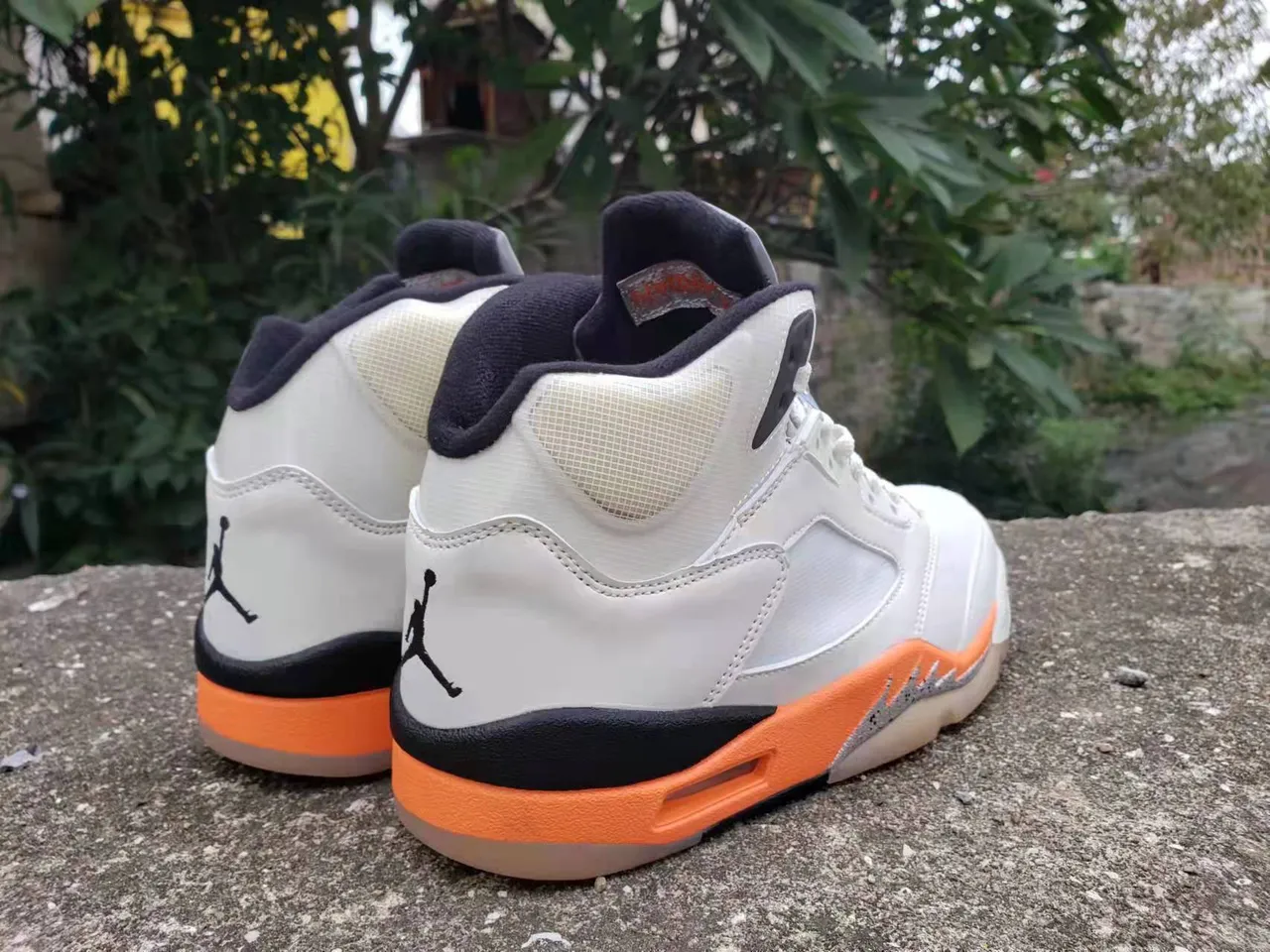 Air Jordan 5 White Orange Black Basketball Shoes 3