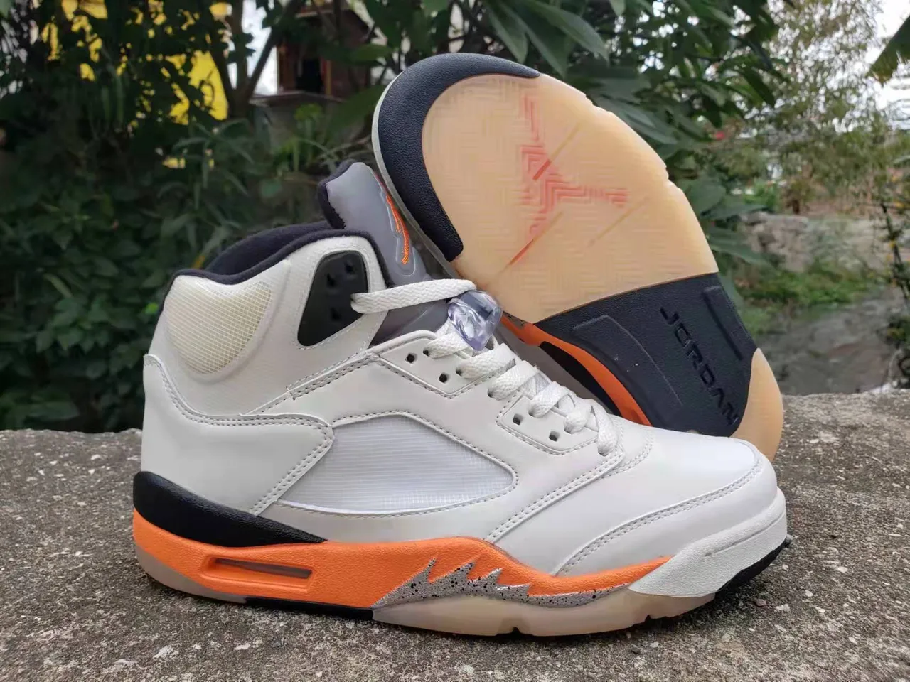 Air Jordan 5 White Orange Black Basketball Shoes 4