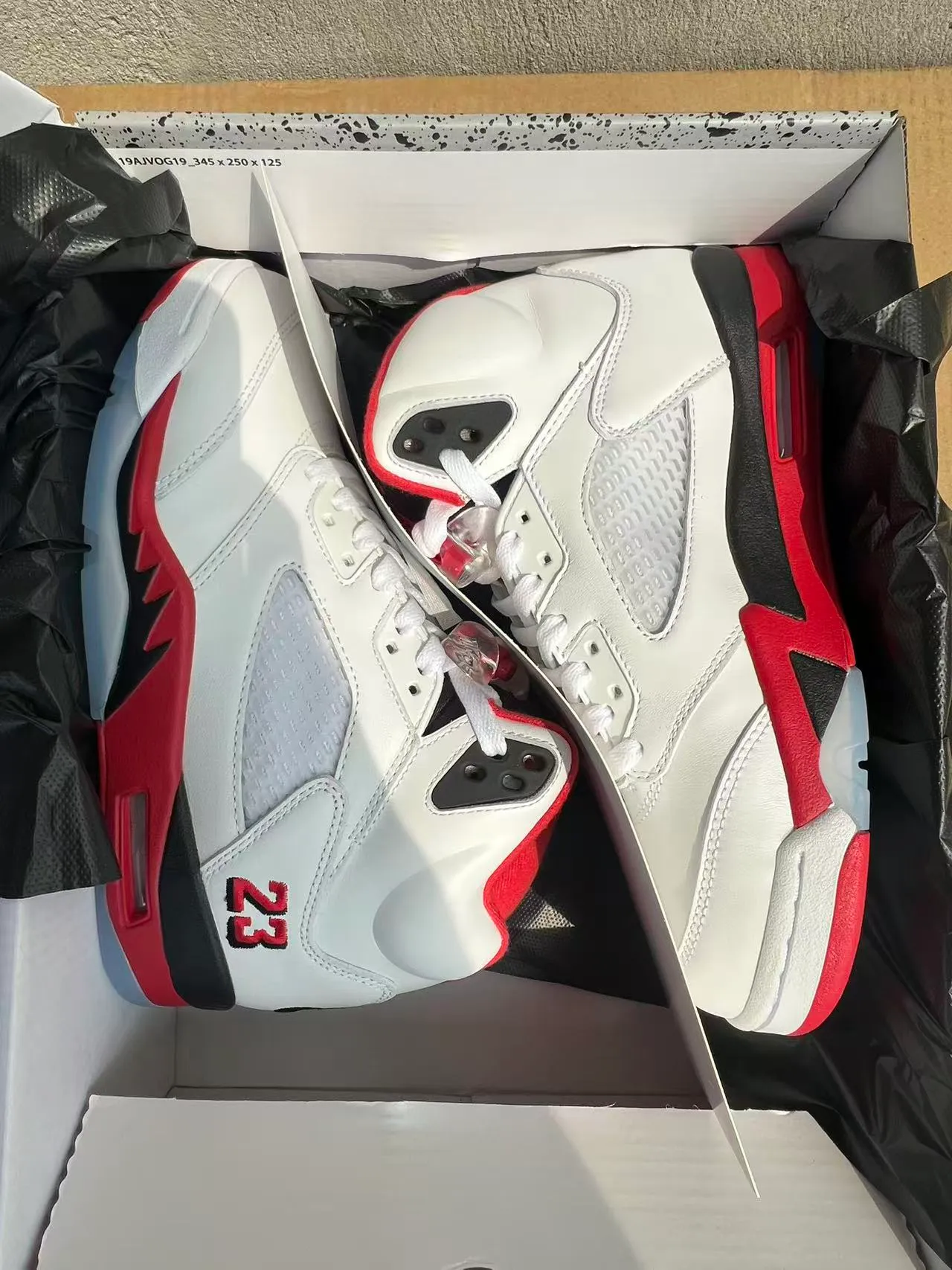 Air Jordan 5 White Red Black Basketball Shoes 9