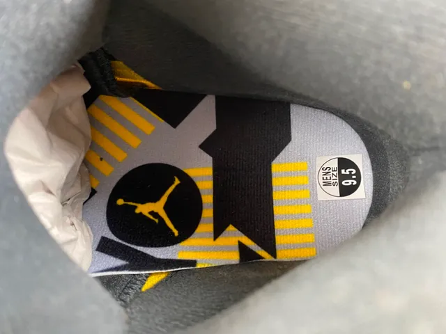 Air Jordan 5 Yellow Black White Basketball Shoes 7