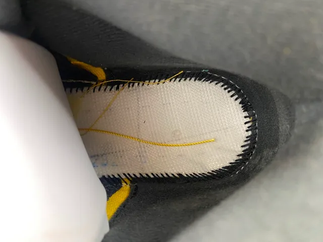 Air Jordan 5 Yellow Black White Basketball Shoes 8