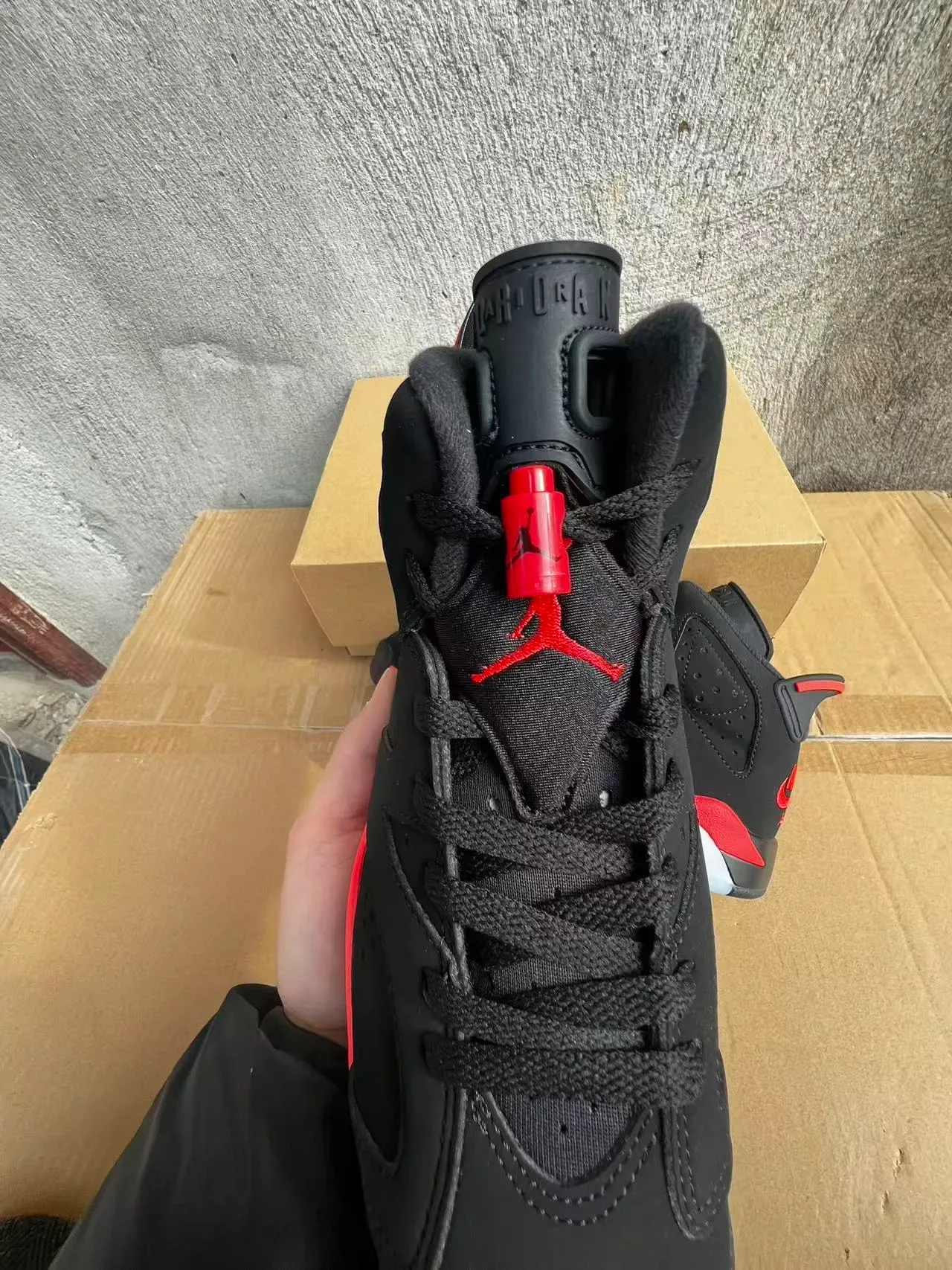Air Jordan 6 Chaussures de basket noir rouge blanc 4