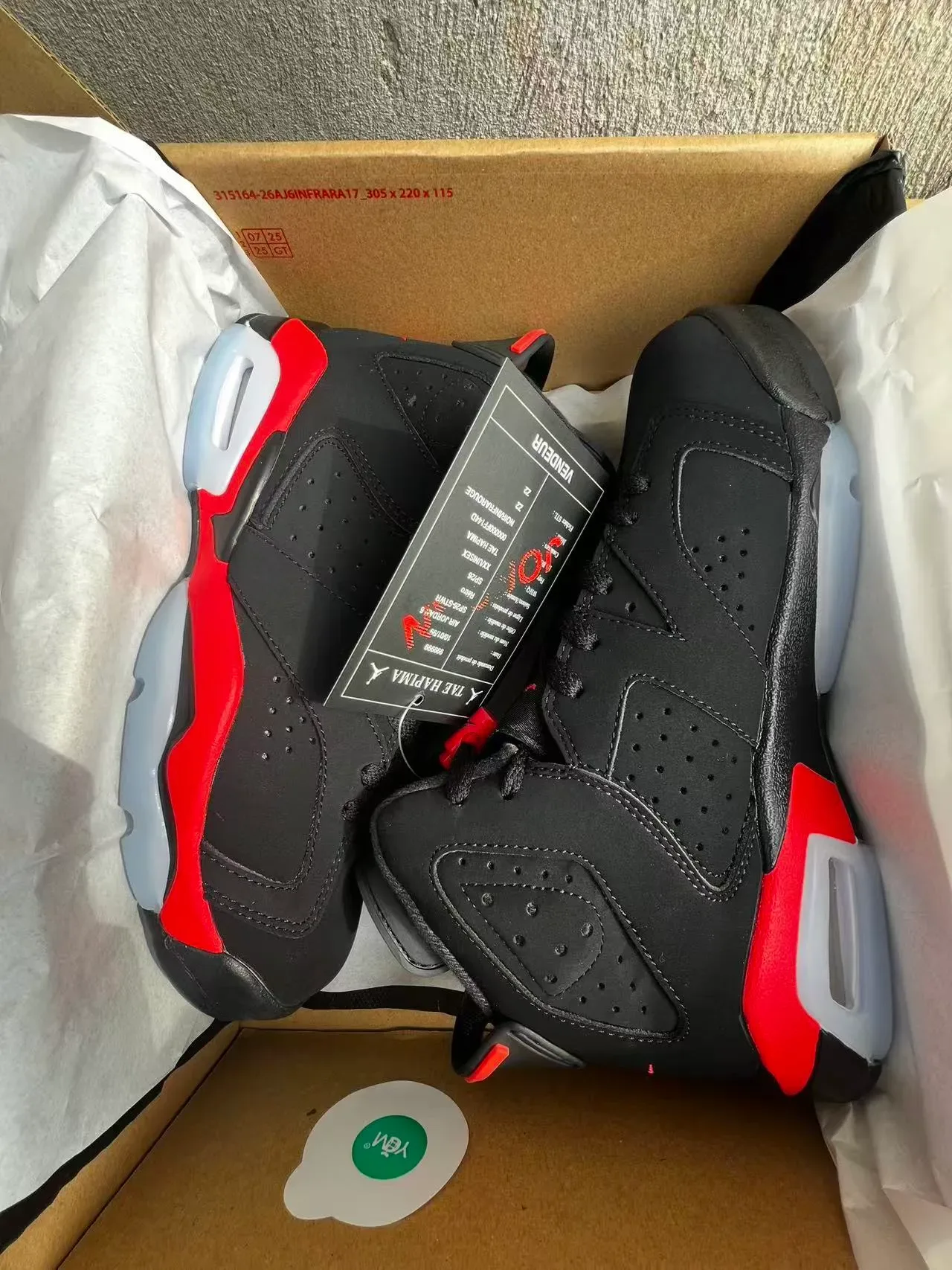 Air Jordan 6 Chaussures de basket noir rouge blanc 9